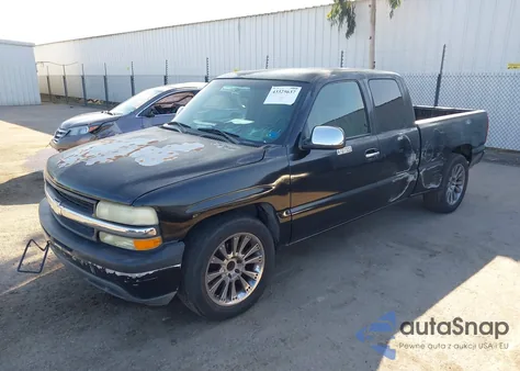 2002 Chevrolet Silverado 1500 Ls z USA, uszkodzony, nr VIN 2GCEC19X221284368